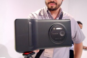 13 minute Nokia Lumia 1020 hands on, filmed on Nokia Lumia 925