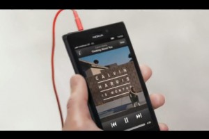 Weekend Watch: Vodafone UK 4G ad starring Nokia Lumia 925 (with Yoda and iOS :/)