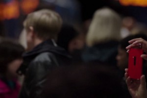 Spotted: Red Nokia Lumia 920 on Marvel’s Agents of S.H.I.E.L.D.