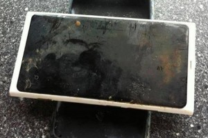 Nokia Lumia 800 lost in a lake for 3 months, still alive and kicking.