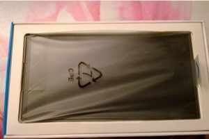 Jolla Phone Unboxing, pics and video.