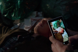 The Lumia 1020 is the latest guest star on Arrow.