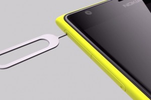 How to: Using the nano-SIM and micro-SD card on the Nokia Lumia 1520