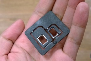 Accessories: Nano SIM adapter for MicroSIM and ‘regular’ SIM