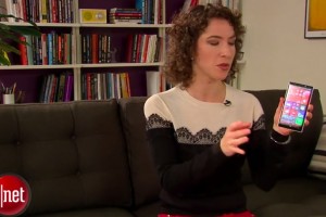Video: CNET, “Nokia Lumia Icon has the goods”