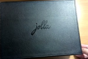 Video: Amanda Lam unboxes exclusive VIP Jolla Phone package