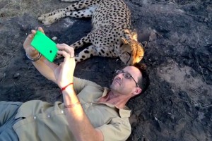 See more from your selfies: Victoria Falls with Stephen Alvarez – Lumia 735