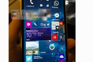 WP10 or WP8.1 test build (Lumia Emerald?) with panoramic wallpaper