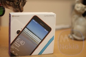 Lumia 640 XL Unboxing Pics